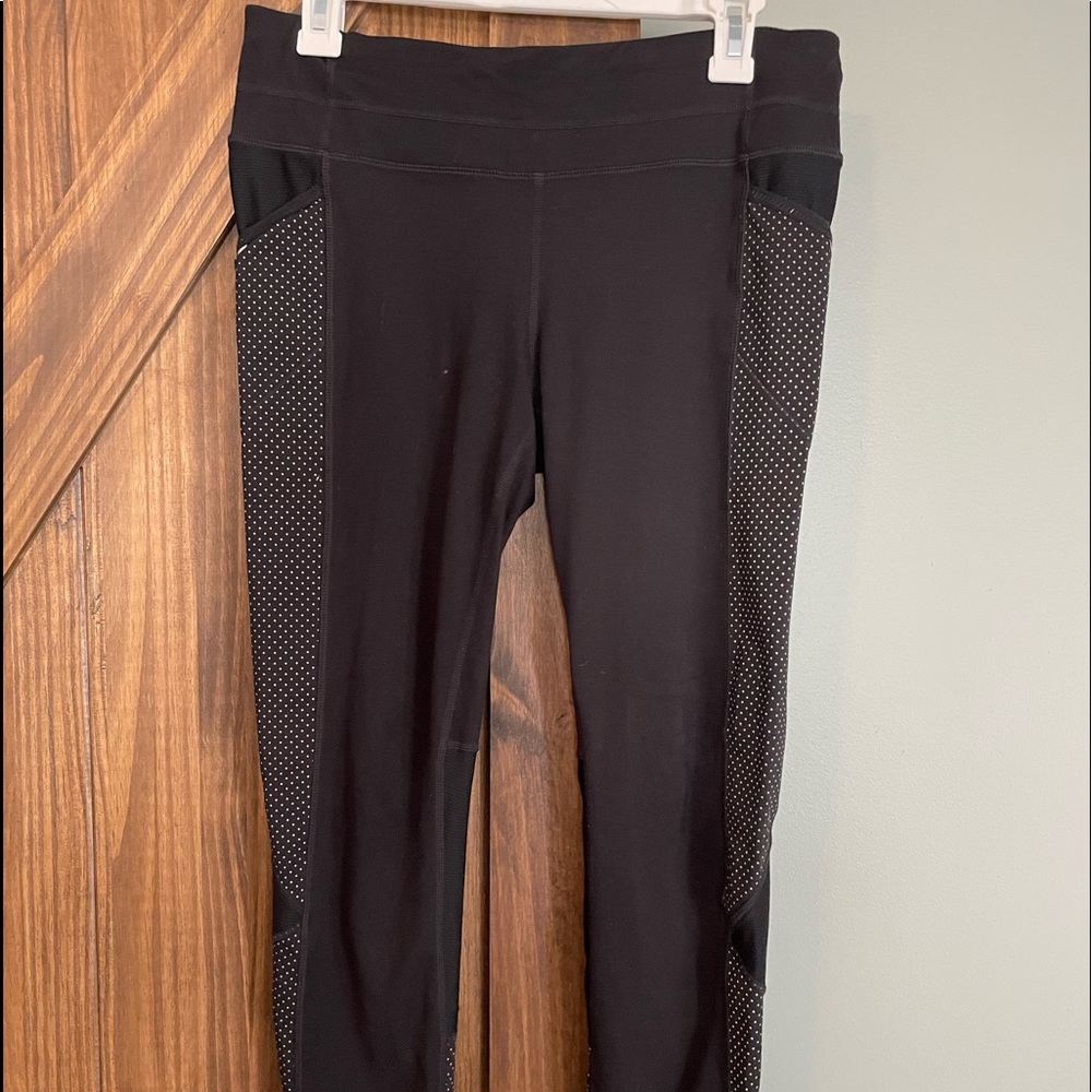 Athleta black leggings. Full length. With side pocket